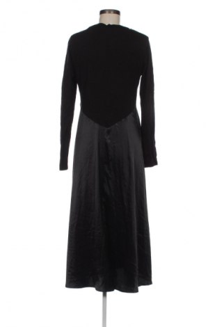 Kleid Zara, Größe L, Farbe Schwarz, Preis 18,79 €