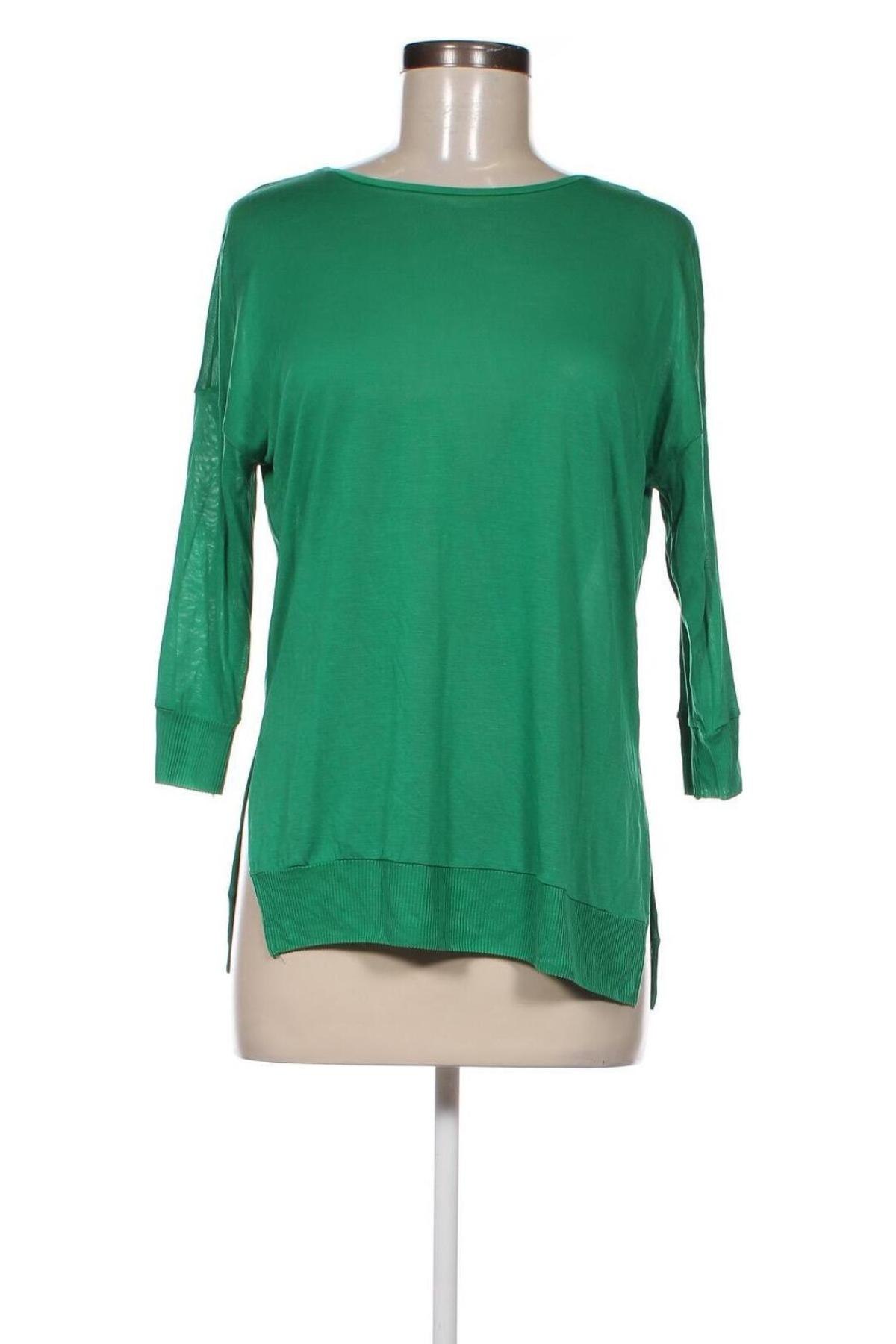 Damen Shirt Stradivarius, Größe S, Farbe Grün, Preis € 5,00