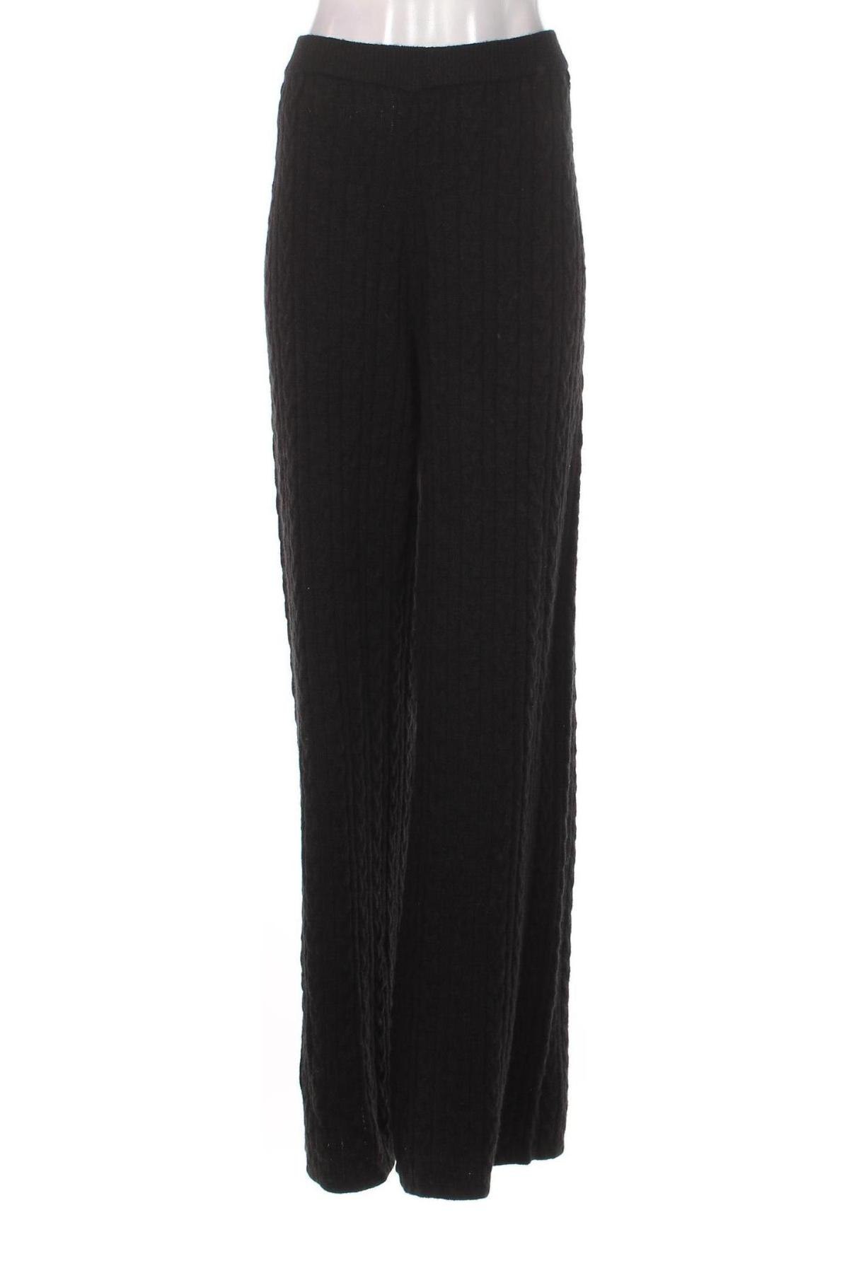 Pantaloni de femei Guess, Mărime L, Culoare Negru, Preț 226,99 Lei