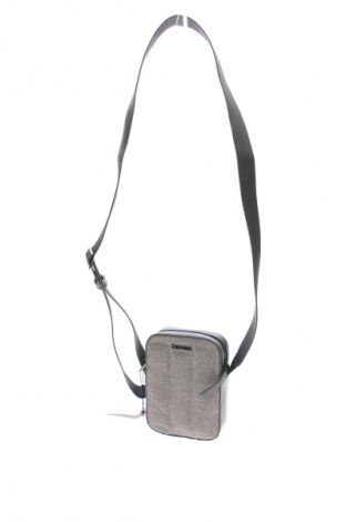 Tasche Calvin Klein, Farbe Grau, Preis € 65,99