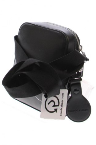 Geantă Calvin Klein Jeans, Culoare Negru, Preț 307,99 Lei