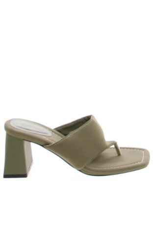 Papuče Bershka, Veľkosť 36, Farba Zelená, Cena  31,68 €