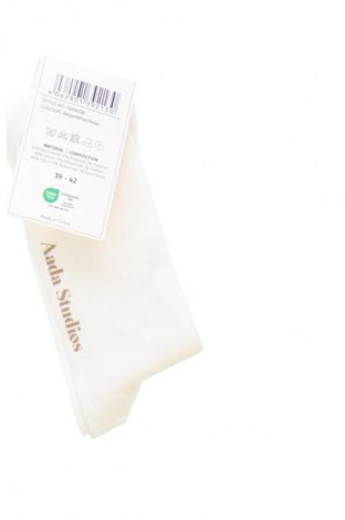Socken Aada Studios, Größe M, Farbe Weiß, Preis 11,99 €
