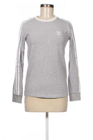 Γυναικεία μπλούζα Adidas Originals, Μέγεθος XS, Χρώμα Γκρί, Τιμή 21,99 €