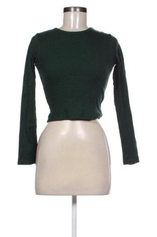 Damen Shirt Bershka, Größe S, Farbe Grün, Preis € 10,00