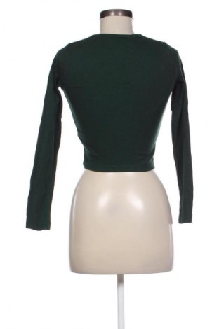 Damen Shirt Bershka, Größe S, Farbe Grün, Preis € 10,00