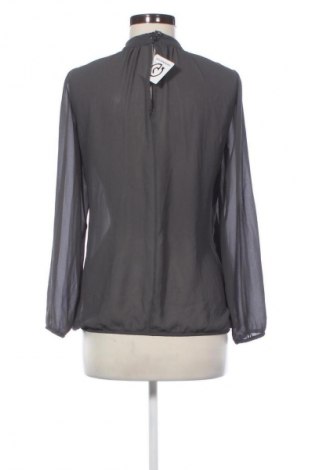 Damen Shirt Dani, Größe S, Farbe Grau, Preis 13,99 €