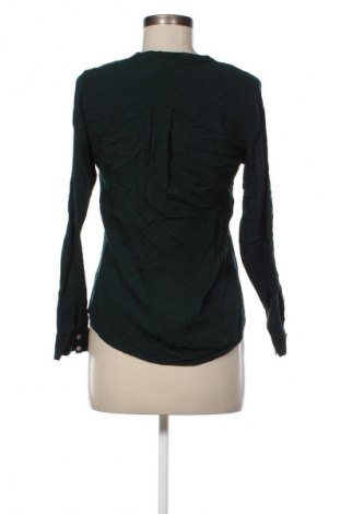Damen Shirt Hallhuber, Größe XS, Farbe Grün, Preis 33,99 €
