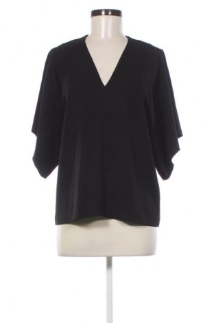 Γυναικεία μπλούζα In Wear, Μέγεθος M, Χρώμα Μαύρο, Τιμή 59,99 €