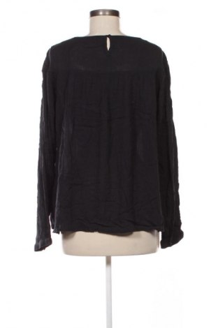 Dámská halenka Indigo, Velikost XL, Barva Černá, Cena  309,00 Kč