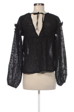 Damen Shirt NA-KD, Größe M, Farbe Schwarz, Preis 23,99 €