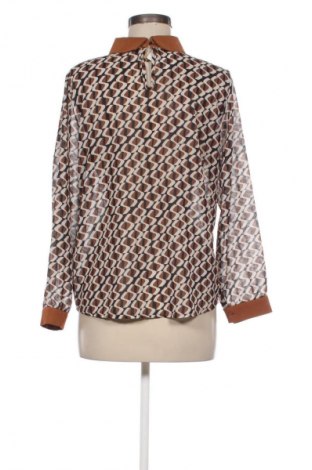 Damen Shirt NEW COLLECTION, Größe M, Farbe Mehrfarbig, Preis 17,39 €