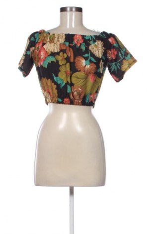 Дамска блуза NEW COLLECTION, Размер S, Цвят Многоцветен, Цена 27,00 лв.