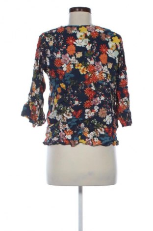 Damen Shirt Risoe, Größe M, Farbe Mehrfarbig, Preis 13,99 €