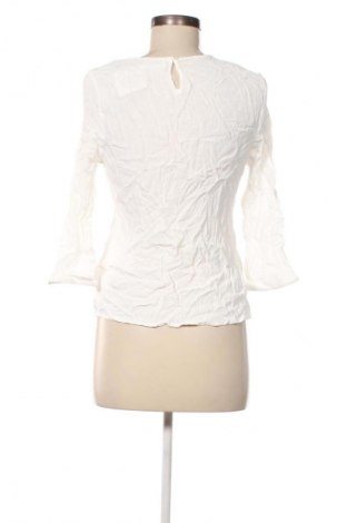 Bluză de femei Rose Bud, Mărime S, Culoare Alb, Preț 64,99 Lei