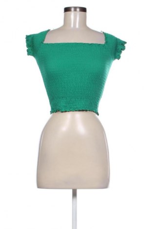 Damen Shirt Stradivarius, Größe S, Farbe Grün, Preis € 9,74