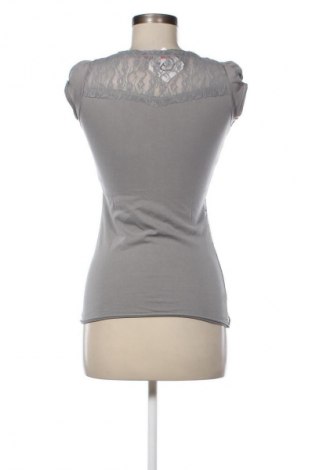 Damen Shirt Totally Erected, Größe S, Farbe Mehrfarbig, Preis 20,97 €