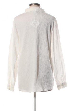 Damenbluse Amisu, Größe M, Farbe Weiß, Preis 13,00 €