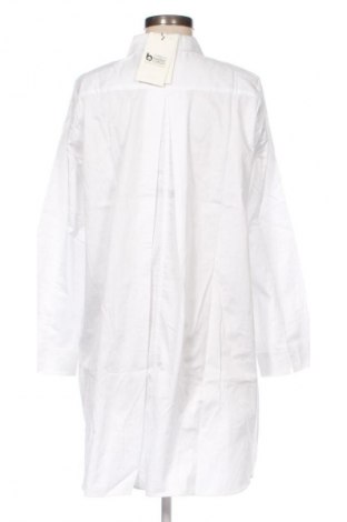 Дамска риза In Wear, Размер S, Цвят Бял, Цена 127,99 лв.