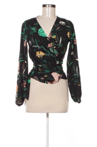 Damenbluse ONLY, Größe XS, Farbe Mehrfarbig, Preis 13,99 €