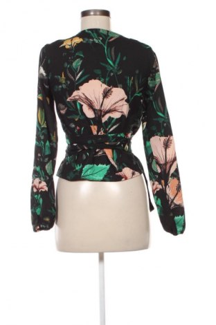 Damenbluse ONLY, Größe XS, Farbe Mehrfarbig, Preis 13,99 €