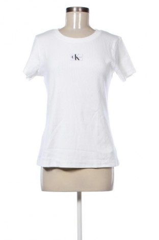 Γυναικείο t-shirt Calvin Klein Jeans, Μέγεθος M, Χρώμα Λευκό, Τιμή 40,99 €