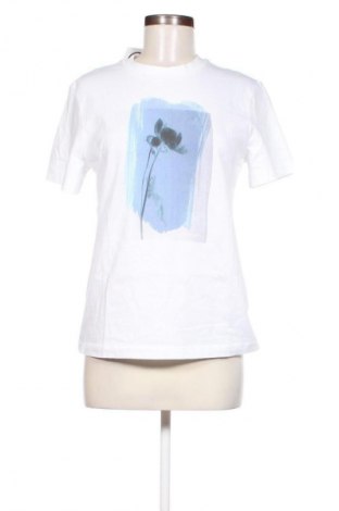 Γυναικείο t-shirt Calvin Klein Jeans, Μέγεθος M, Χρώμα Λευκό, Τιμή 50,99 €