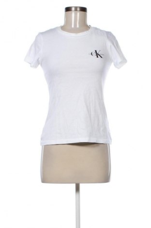 Damen T-Shirt Calvin Klein Jeans, Größe XS, Farbe Weiß, Preis 53,99 €