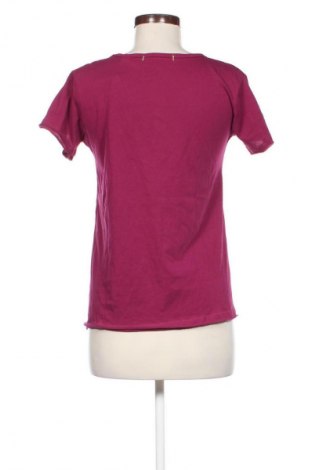 Damski T-shirt Funky Buddha, Rozmiar S, Kolor Fioletowy, Cena 41,38 zł