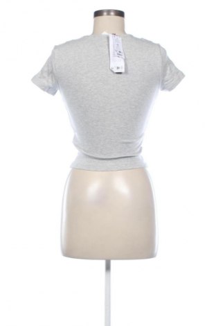 Dámské tričko Gina Tricot, Velikost XS, Barva Šedá, Cena  499,00 Kč