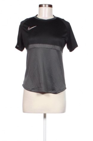Damen T-Shirt Nike, Größe S, Farbe Mehrfarbig, Preis 18,99 €