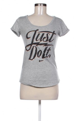 Damen T-Shirt Nike, Größe S, Farbe Grau, Preis 12,00 €