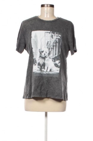Dámské tričko Stradivarius, Velikost XL, Barva Vícebarevné, Cena  279,00 Kč