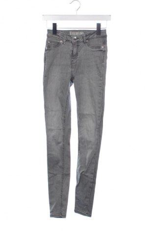 Damen Jeans Amisu, Größe XS, Farbe Grau, Preis 15,00 €