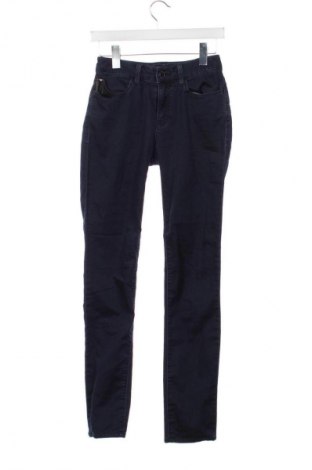 Damskie jeansy Armani Jeans, Rozmiar XS, Kolor Niebieski, Cena 314,94 zł