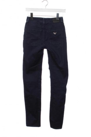 Damskie jeansy Armani Jeans, Rozmiar XS, Kolor Niebieski, Cena 314,94 zł