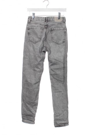 Blugi de femei Bershka, Mărime XS, Culoare Gri, Preț 98,99 Lei