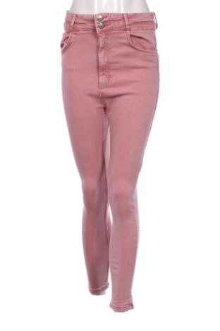 Damskie jeansy Bershka, Rozmiar M, Kolor Różowy, Cena 66,99 zł
