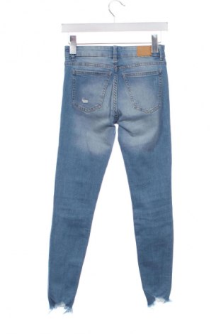 Női farmernadrág Bershka, Méret XS, Szín Kék, Ár 5 800 Ft