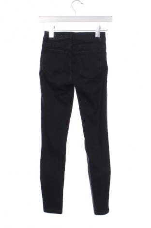 Női farmernadrág Bershka, Méret XXS, Szín Fekete, Ár 5 865 Ft