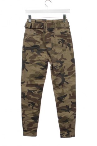 Női farmernadrág Bershka, Méret S, Szín Sokszínű, Ár 7 879 Ft