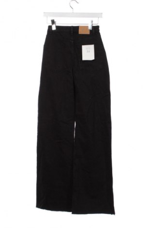 Női farmernadrág Bershka, Méret XS, Szín Fekete, Ár 12 449 Ft