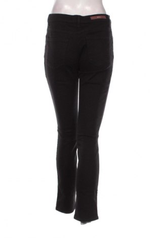 Blugi de femei Brax, Mărime M, Culoare Negru, Preț 254,99 Lei