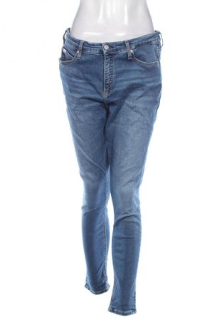 Dámske džínsy  Calvin Klein Jeans, Veľkosť L, Farba Modrá, Cena  38,95 €