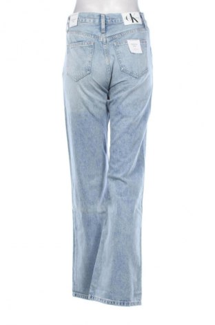 Дамски дънки Calvin Klein Jeans, Размер S, Цвят Син, Цена 189,99 лв.