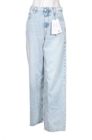 Dámske džínsy  Calvin Klein Jeans, Veľkosť M, Farba Modrá, Cena  127,95 €