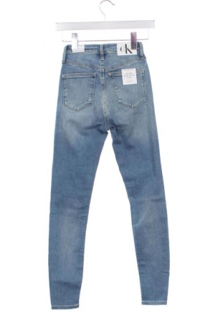 Γυναικείο Τζίν Calvin Klein Jeans, Μέγεθος XS, Χρώμα Μπλέ, Τιμή 112,99 €
