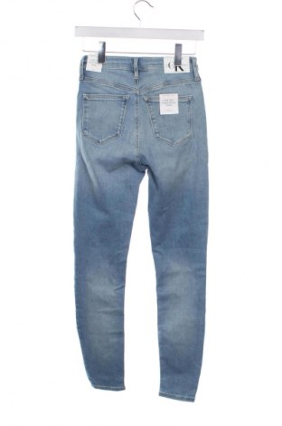 Γυναικείο Τζίν Calvin Klein Jeans, Μέγεθος XS, Χρώμα Μπλέ, Τιμή 117,99 €