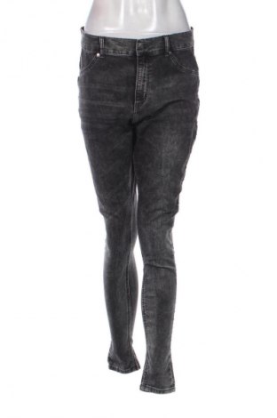 Дамски дънки Cheap Monday, Размер M, Цвят Черен, Цена 41,00 лв.