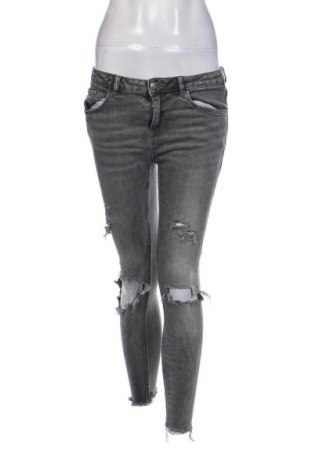 Blugi de femei Clockhouse, Mărime M, Culoare Gri, Preț 49,99 Lei